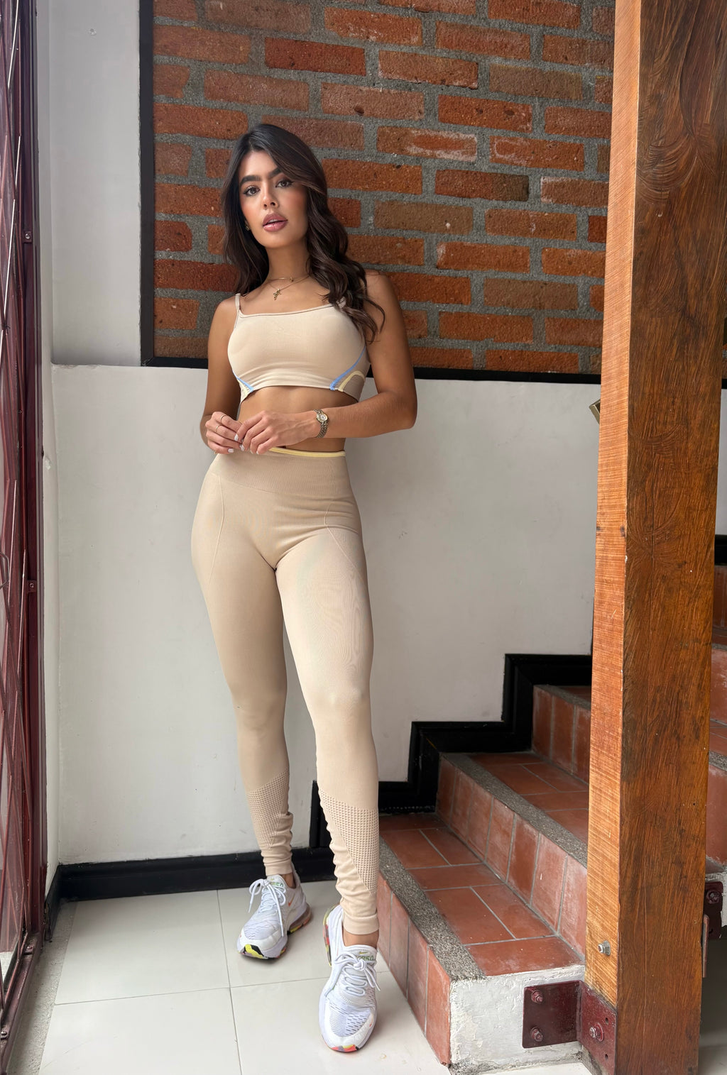 Set Legging Sesgo en contraste
