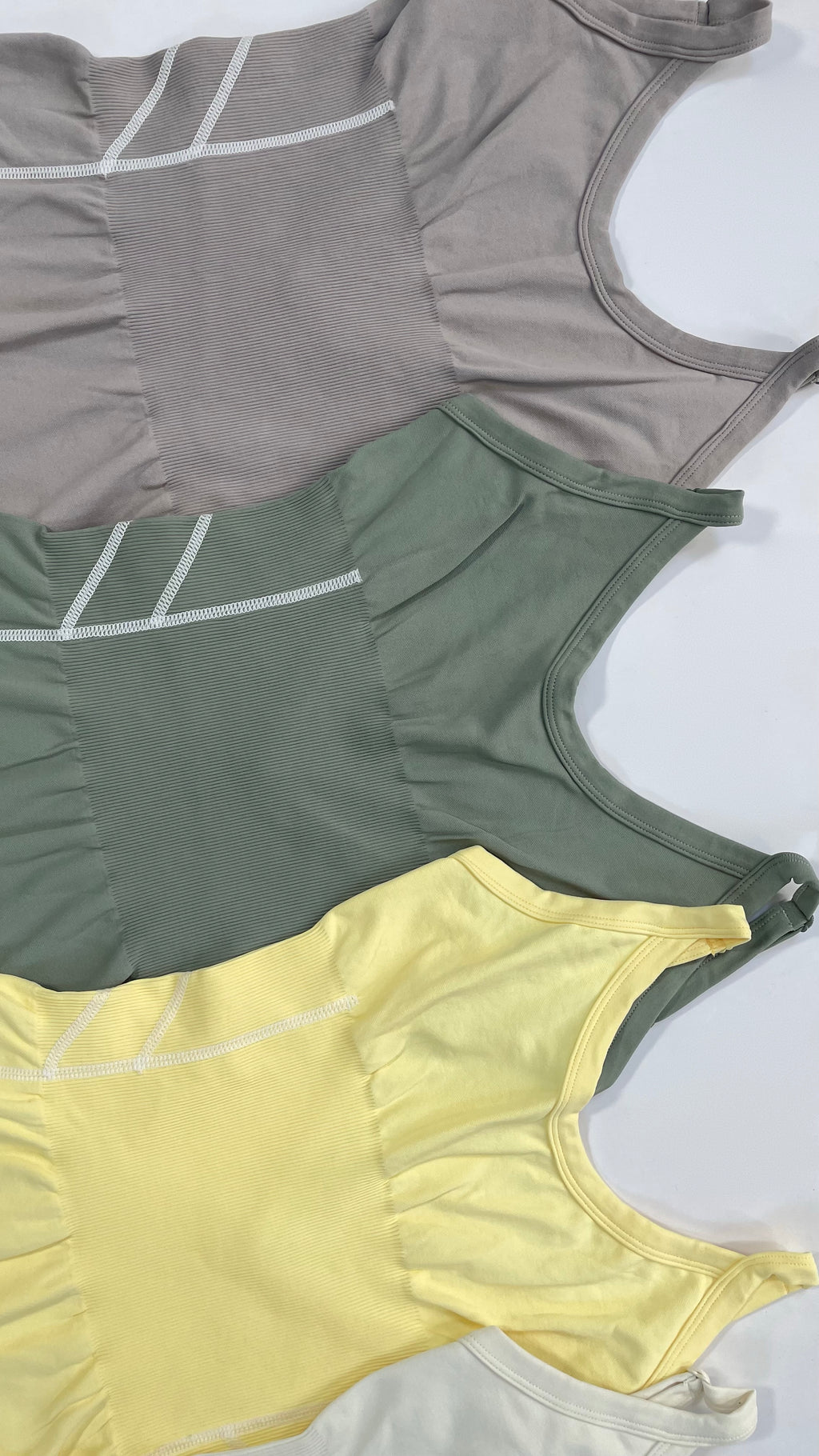 Enterizo corto costura sin push up